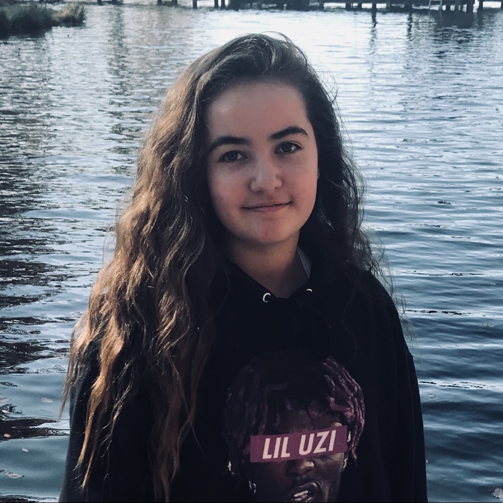 Meet your Posher, Olivia